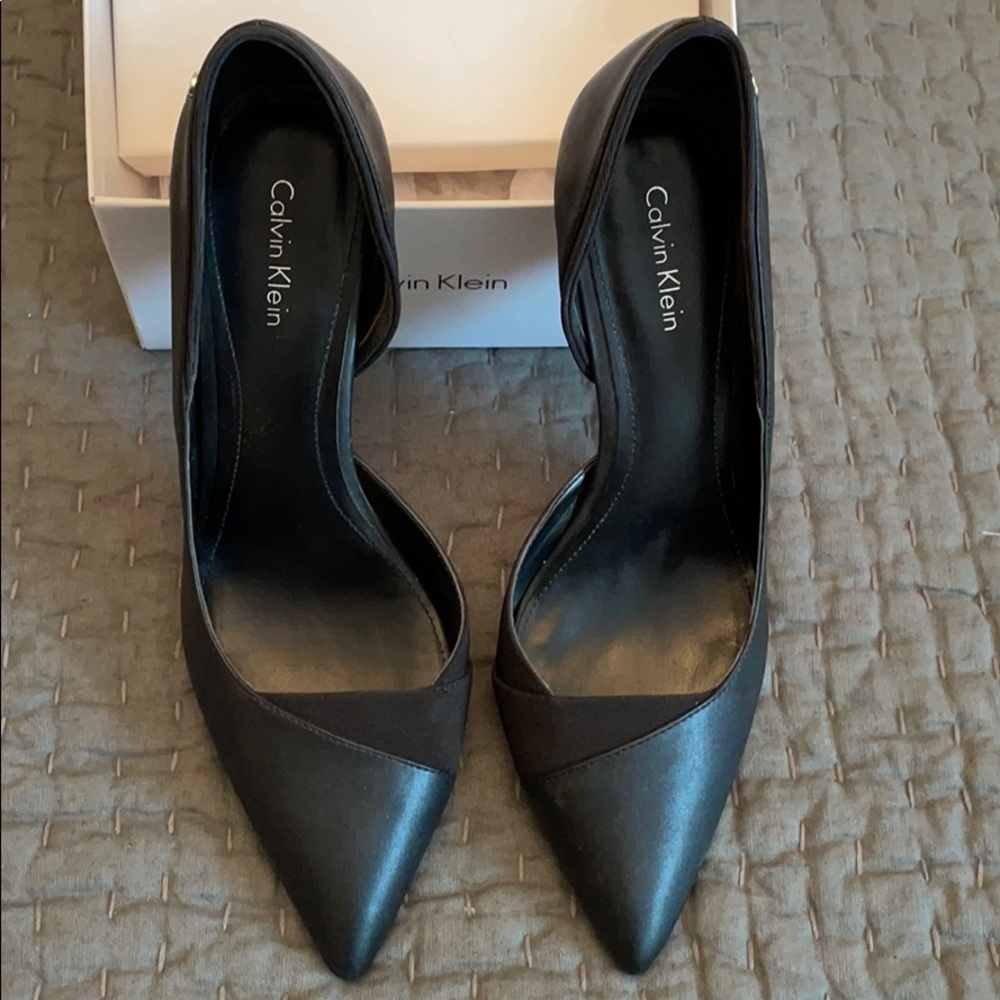 Super sexy black pumps